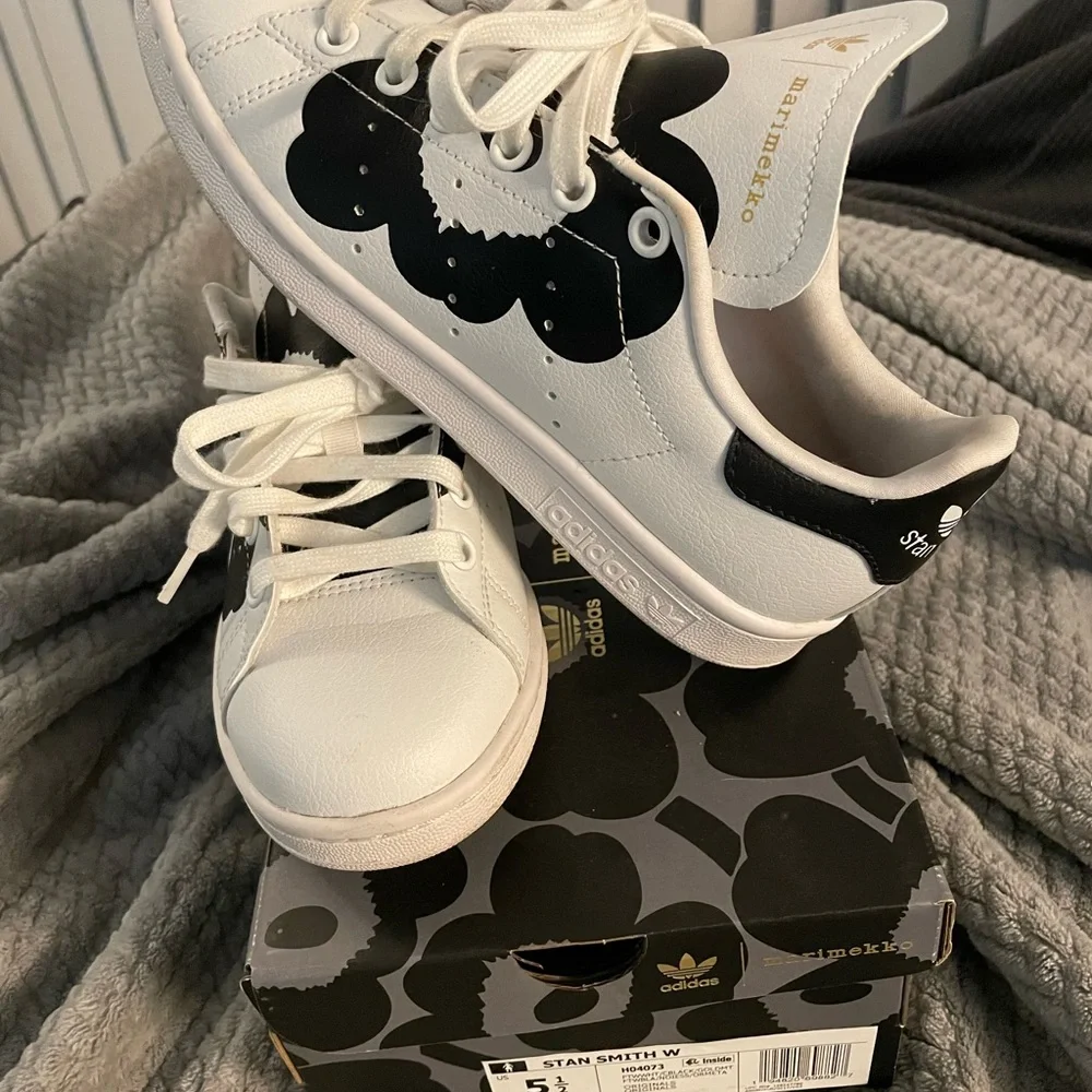 adidas Originals x Marimekko White Sneakers with Black Floral Print